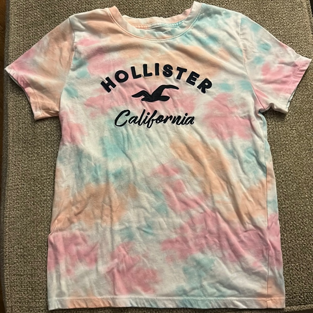 Hollister tshirt